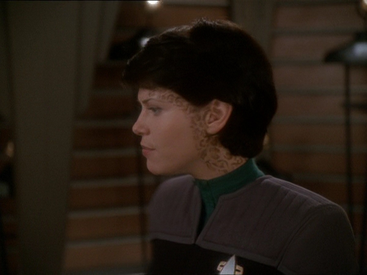 extant_StarTrek_DS9_7x03-Afterimage_1487.jpg