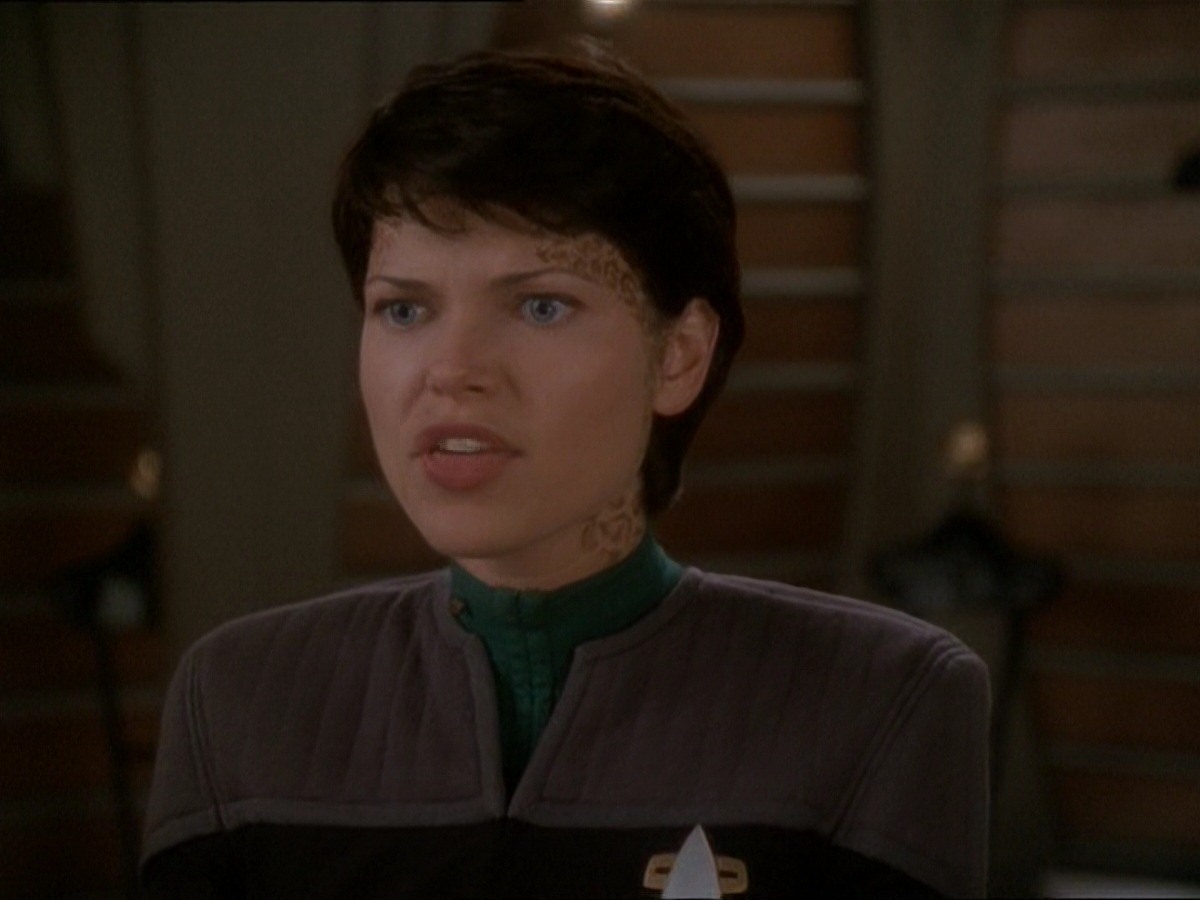 extant_StarTrek_DS9_7x03-Afterimage_1504.jpg