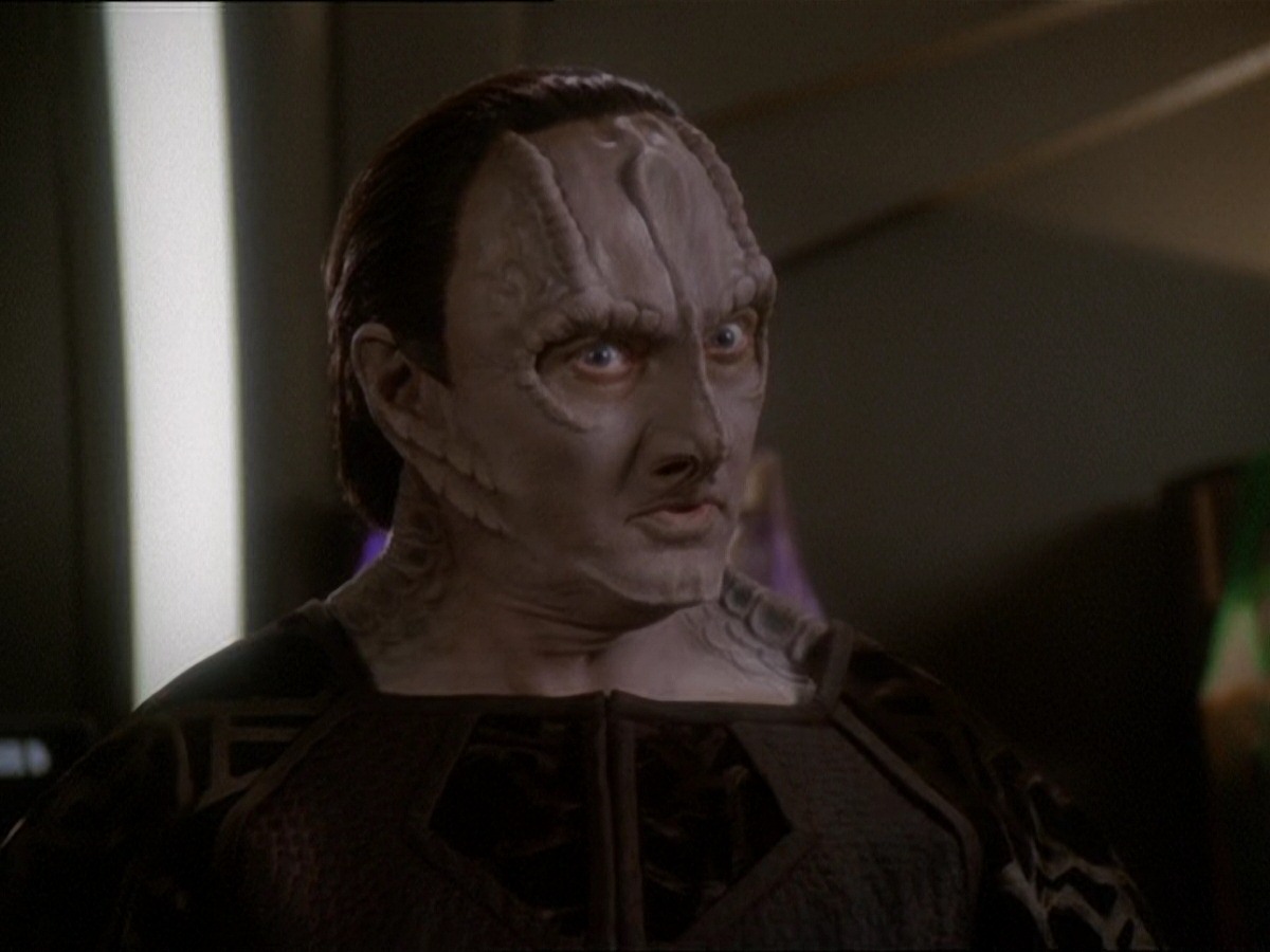 extant_StarTrek_DS9_7x03-Afterimage_1510.jpg