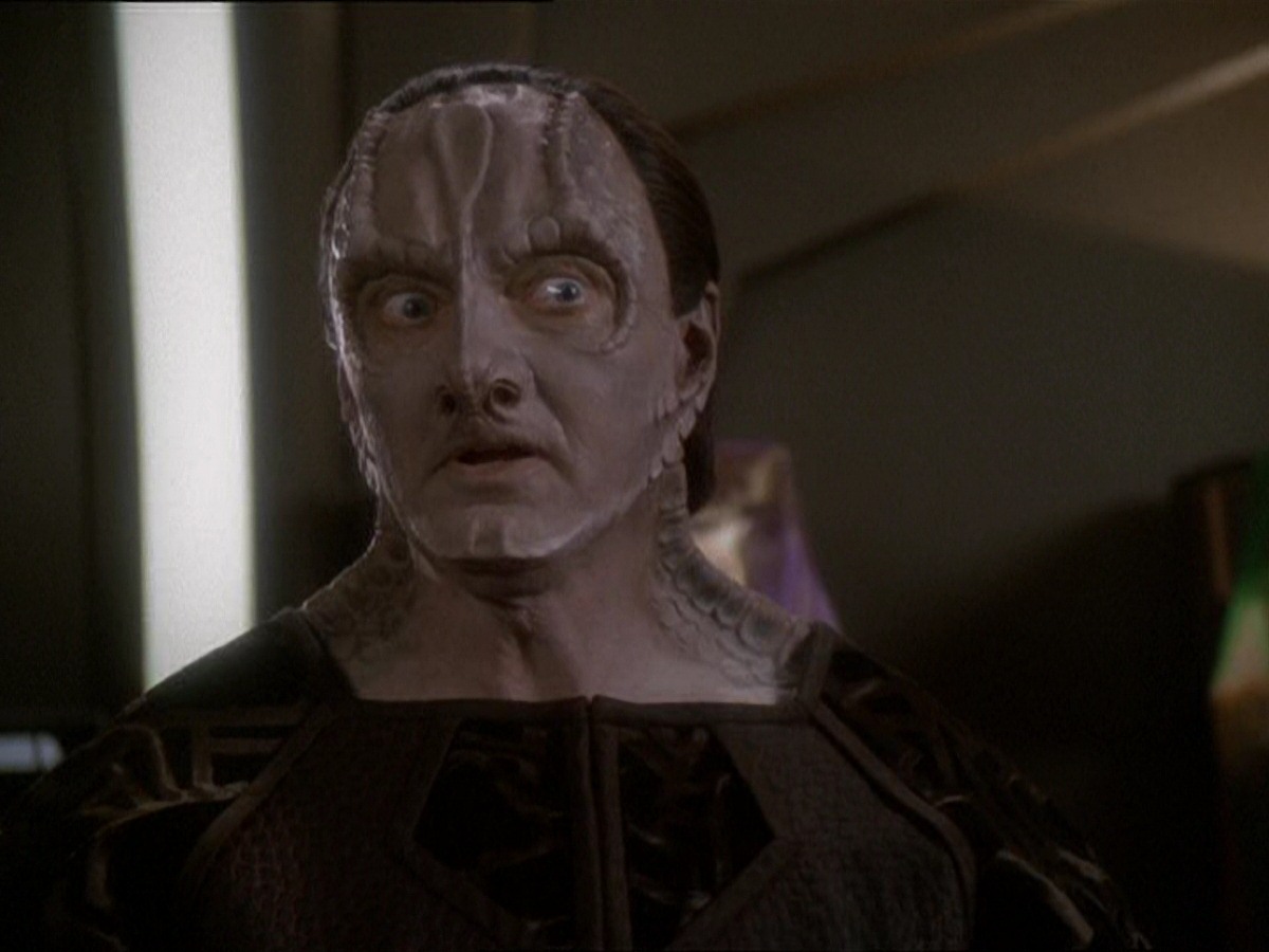 extant_StarTrek_DS9_7x03-Afterimage_1514.jpg