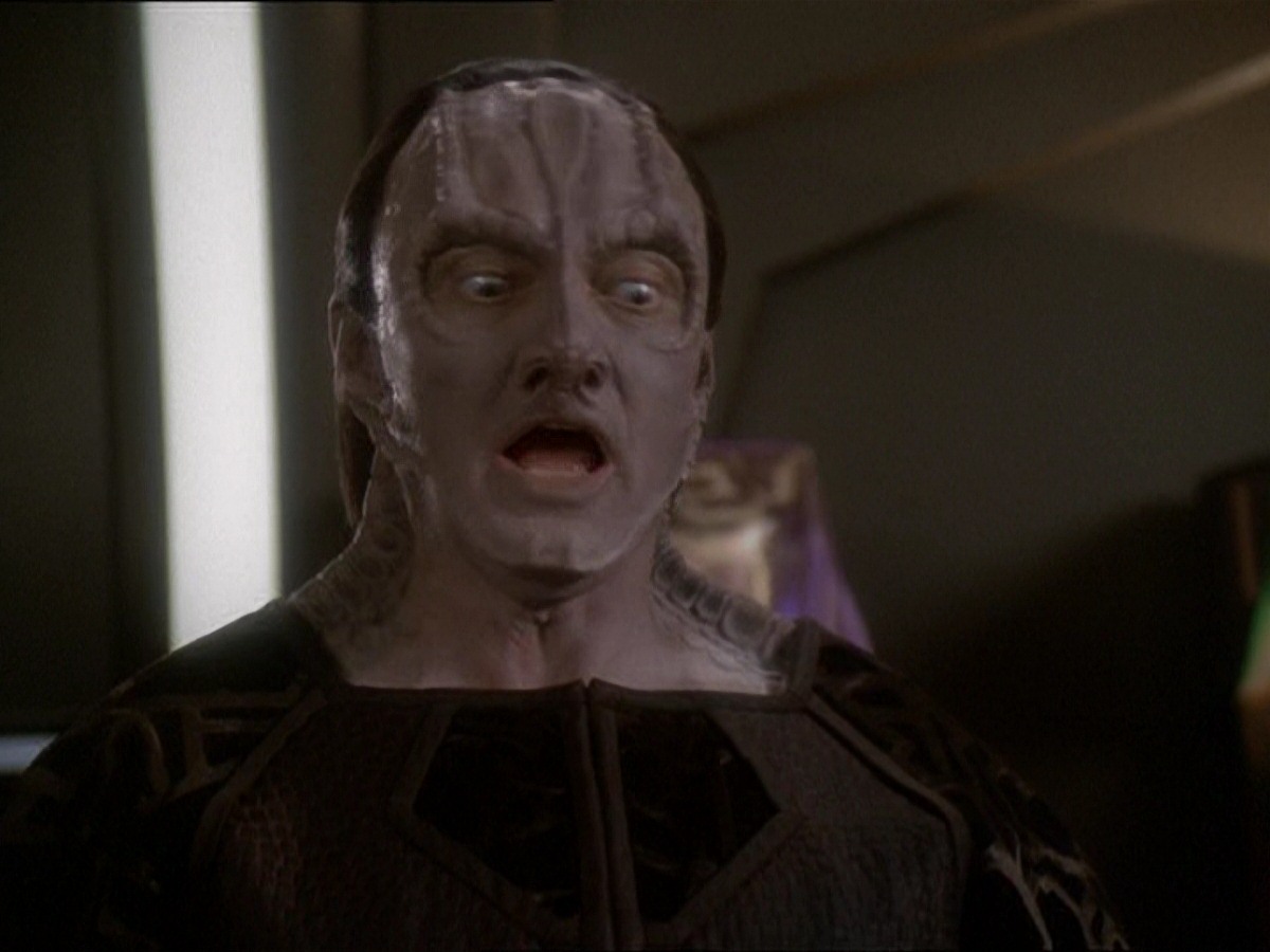 extant_StarTrek_DS9_7x03-Afterimage_1521.jpg
