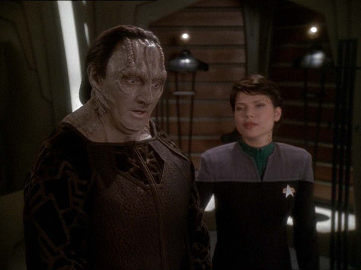 extant_StarTrek_DS9_7x03-Afterimage_1548.jpg