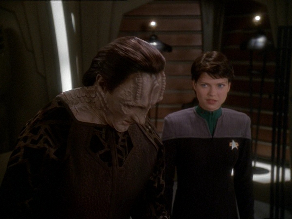 extant_StarTrek_DS9_7x03-Afterimage_1554.jpg