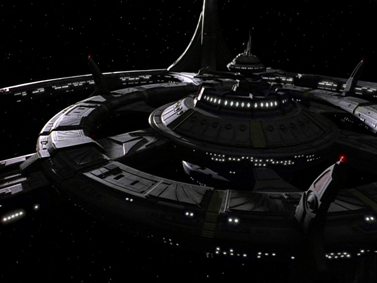 extant_StarTrek_DS9_7x03-Afterimage_1590.jpg