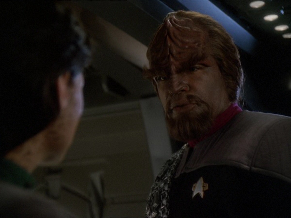 extant_StarTrek_DS9_7x03-Afterimage_1636.jpg