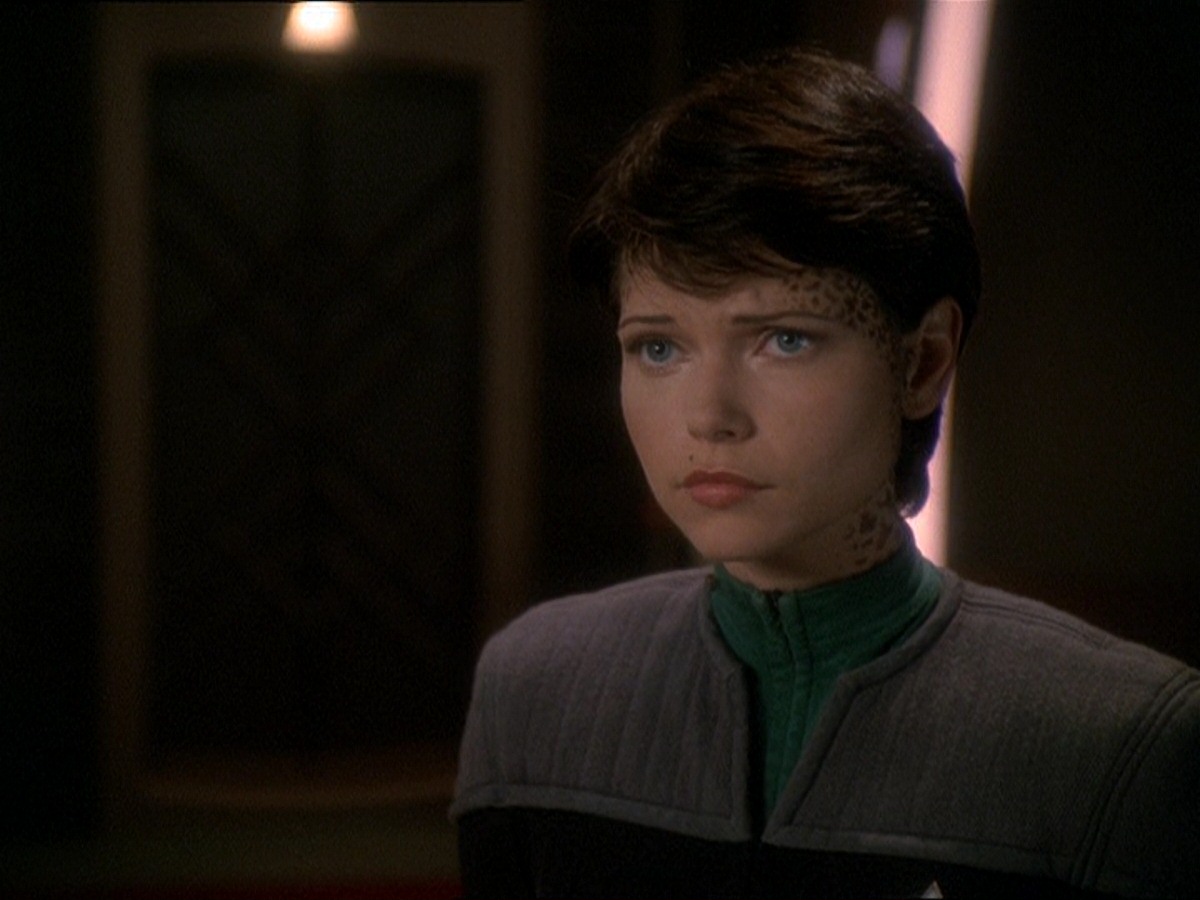 extant_StarTrek_DS9_7x03-Afterimage_1661.jpg