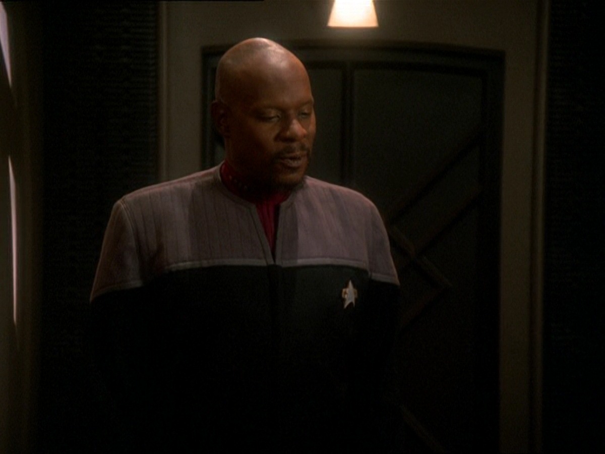 extant_StarTrek_DS9_7x03-Afterimage_1704.jpg