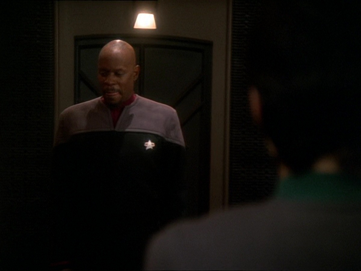 extant_StarTrek_DS9_7x03-Afterimage_1733.jpg
