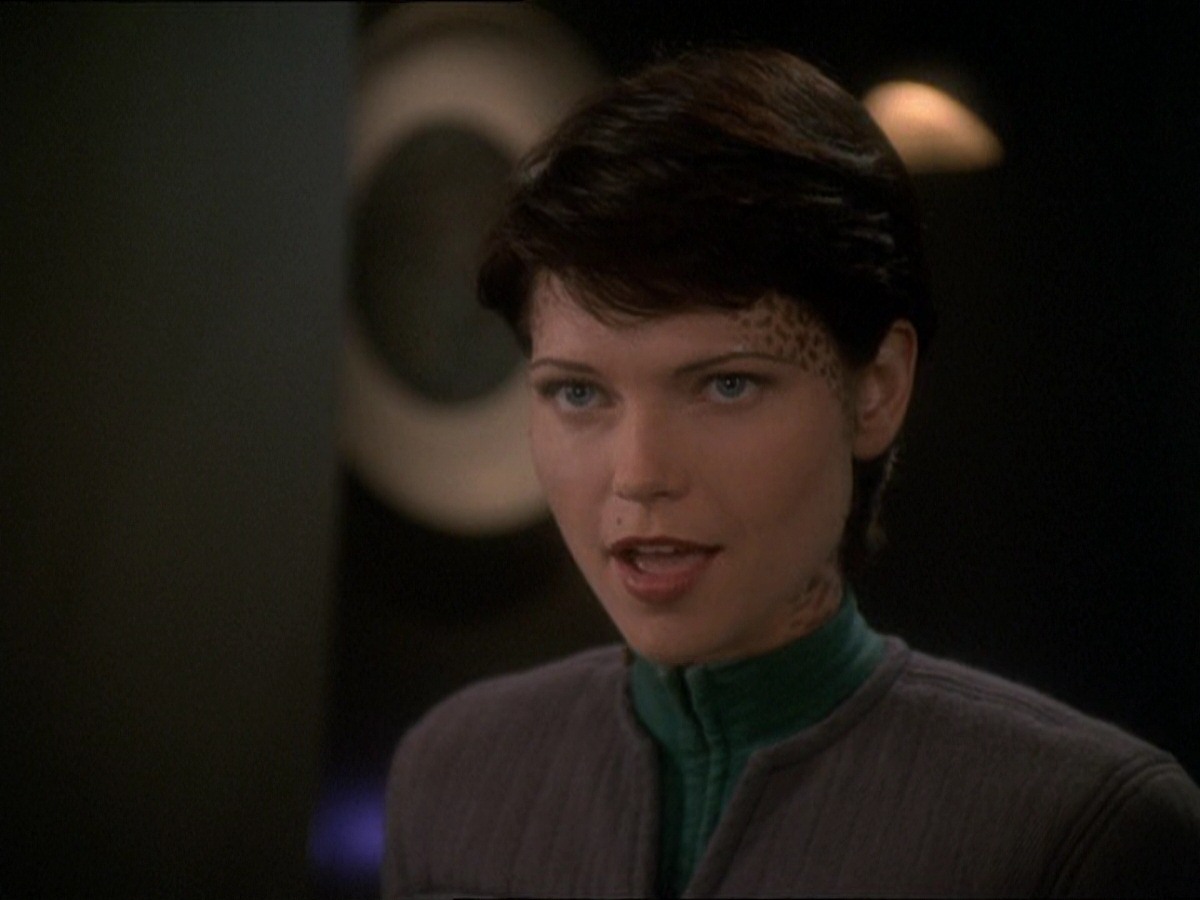 extant_StarTrek_DS9_7x03-Afterimage_1781.jpg