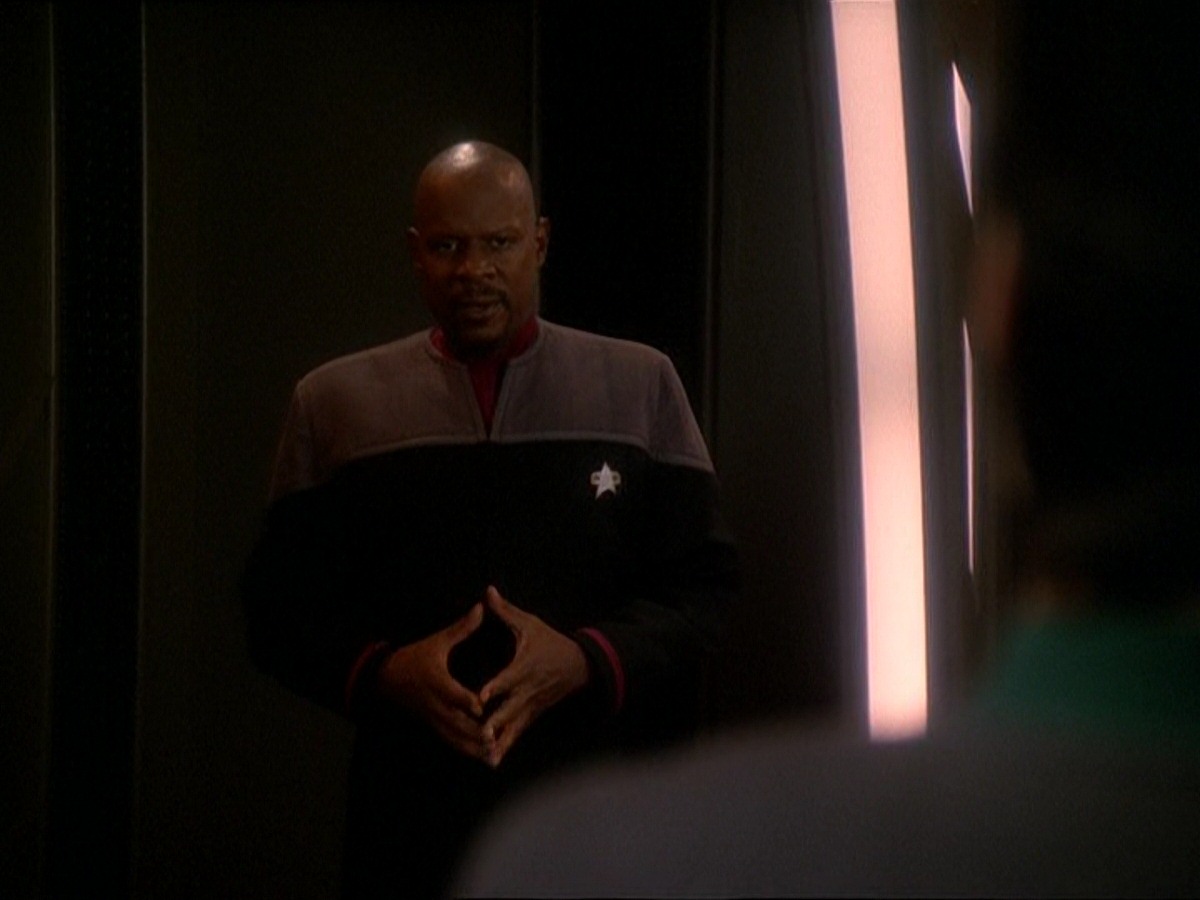 extant_StarTrek_DS9_7x03-Afterimage_1796.jpg