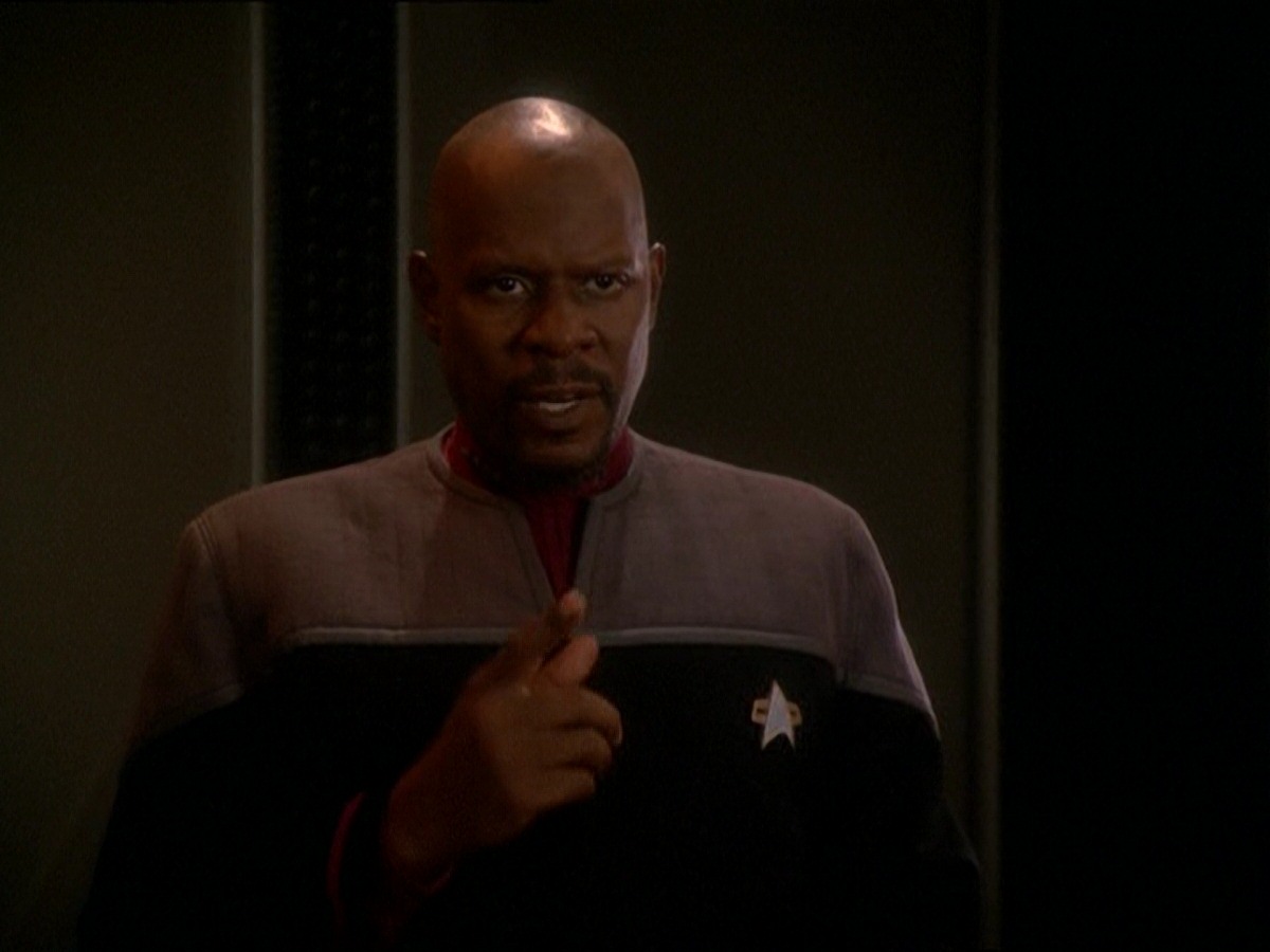 extant_StarTrek_DS9_7x03-Afterimage_1822.jpg