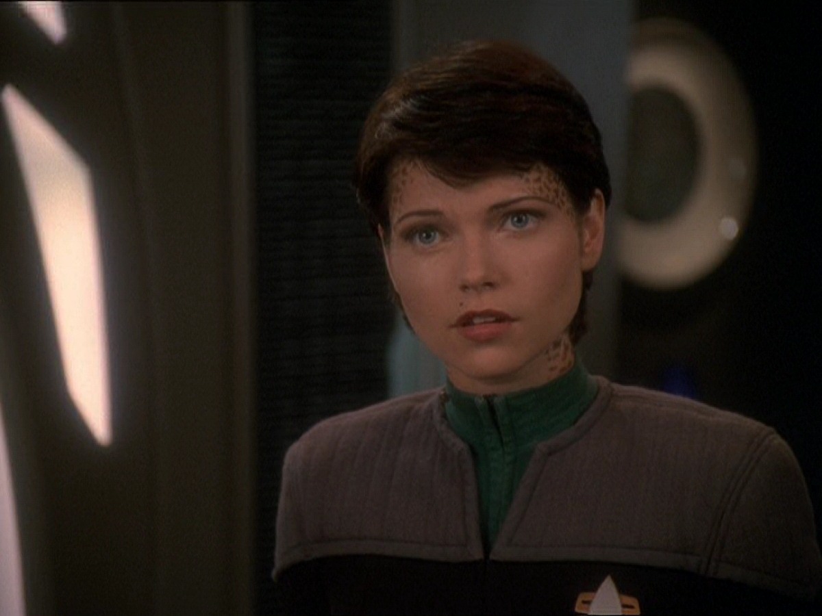 extant_StarTrek_DS9_7x03-Afterimage_1849.jpg