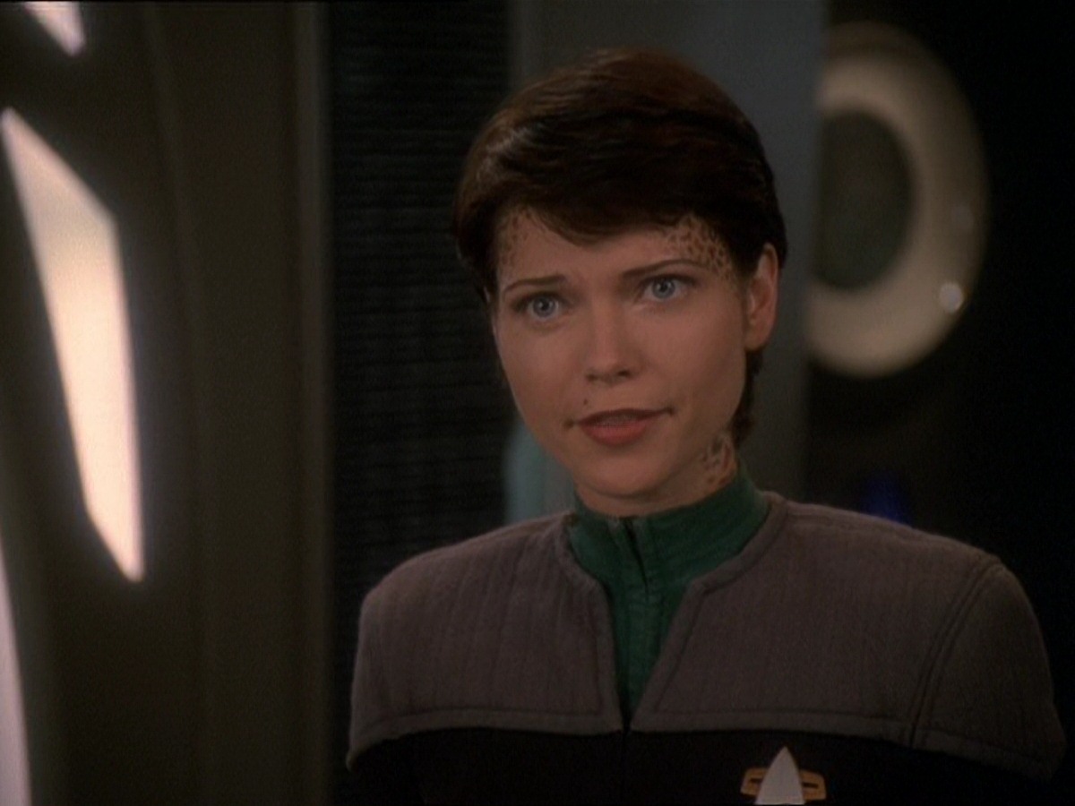 extant_StarTrek_DS9_7x03-Afterimage_1852.jpg