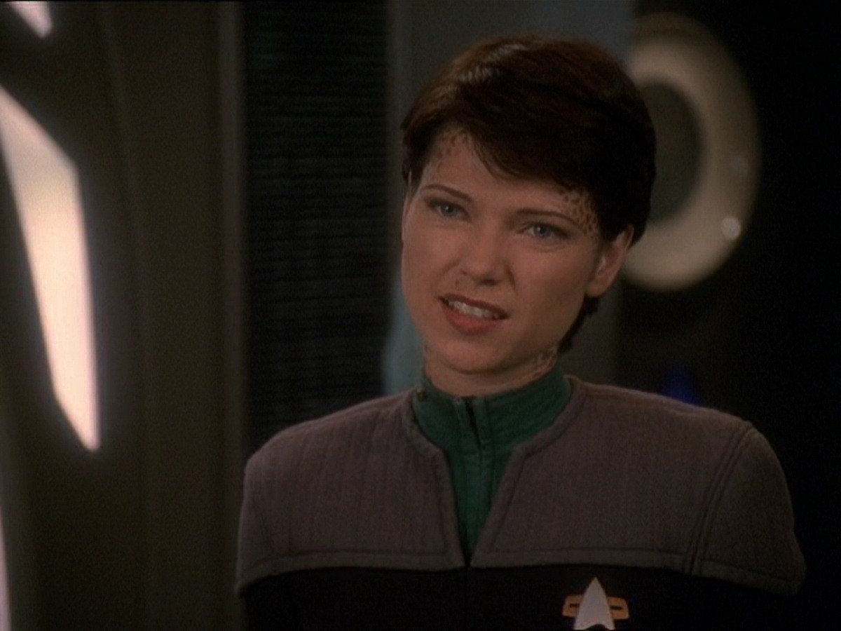 extant_StarTrek_DS9_7x03-Afterimage_1880.jpg
