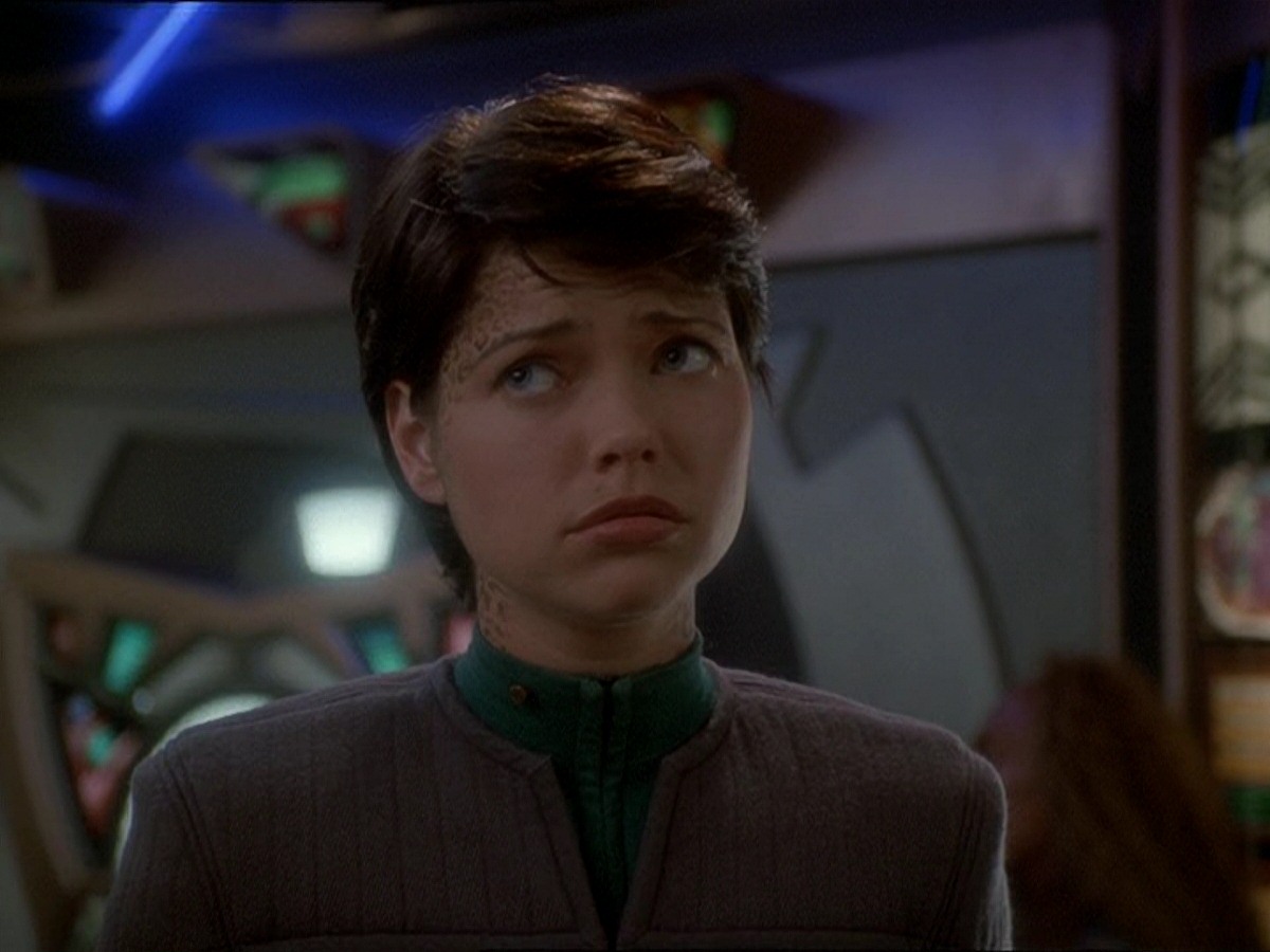 extant_StarTrek_DS9_7x03-Afterimage_1921.jpg