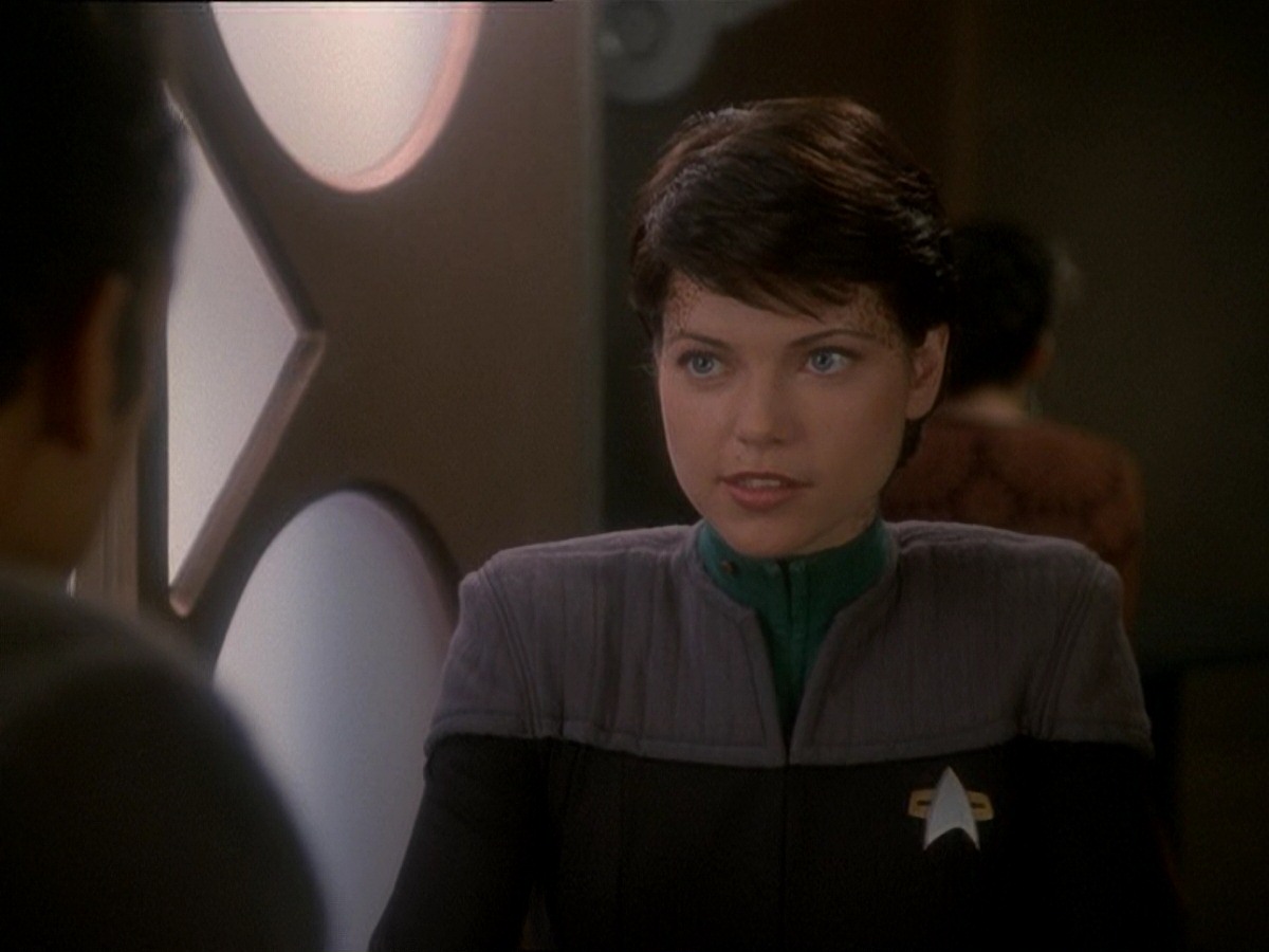 extant_StarTrek_DS9_7x03-Afterimage_1962.jpg