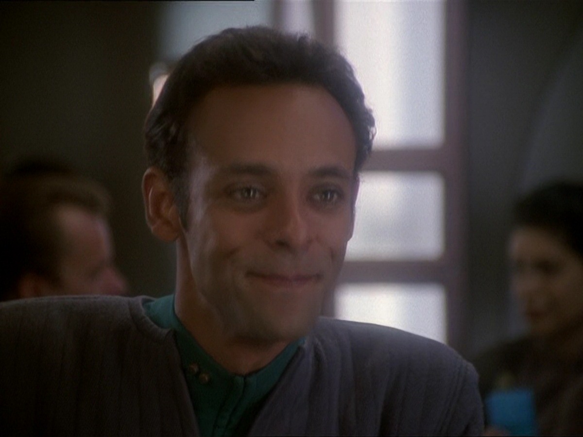 extant_StarTrek_DS9_7x03-Afterimage_1966.jpg
