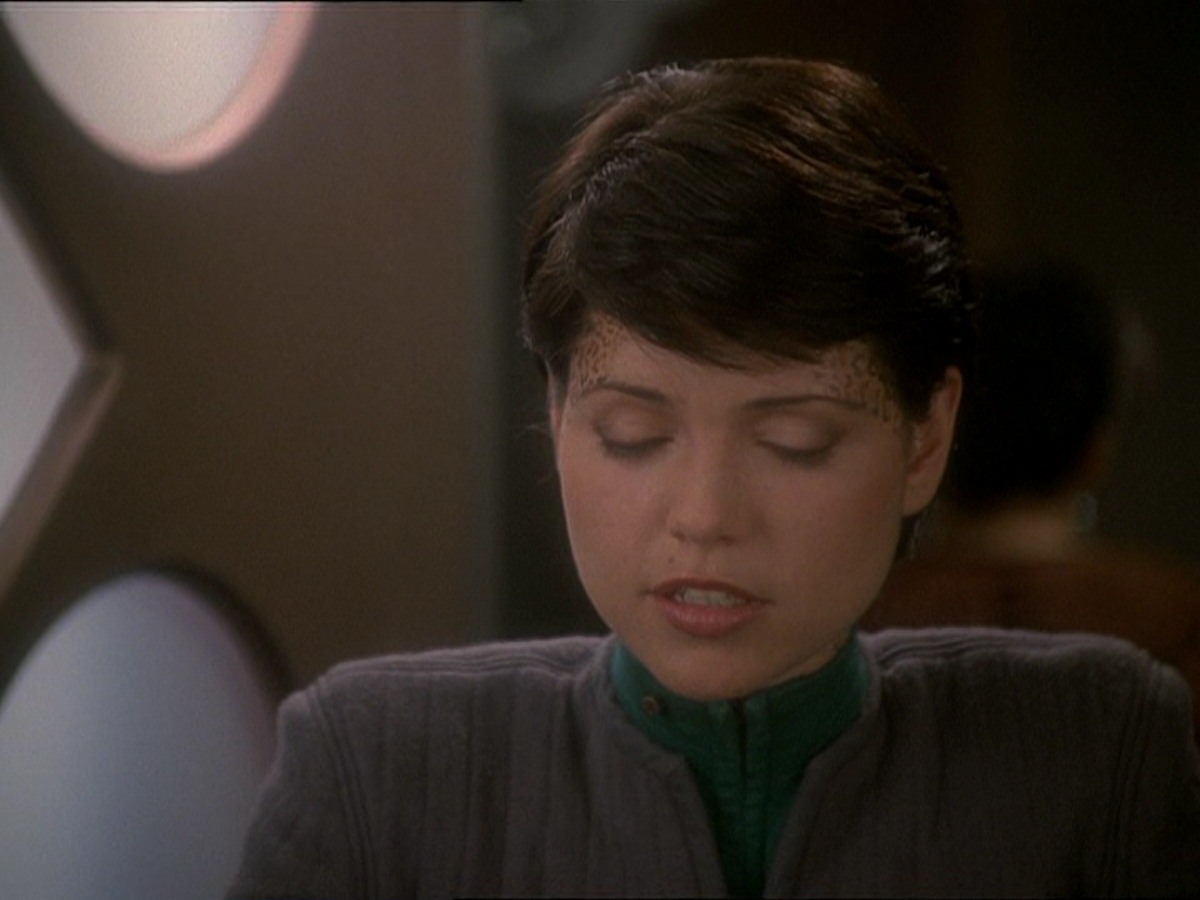 extant_StarTrek_DS9_7x03-Afterimage_1993.jpg
