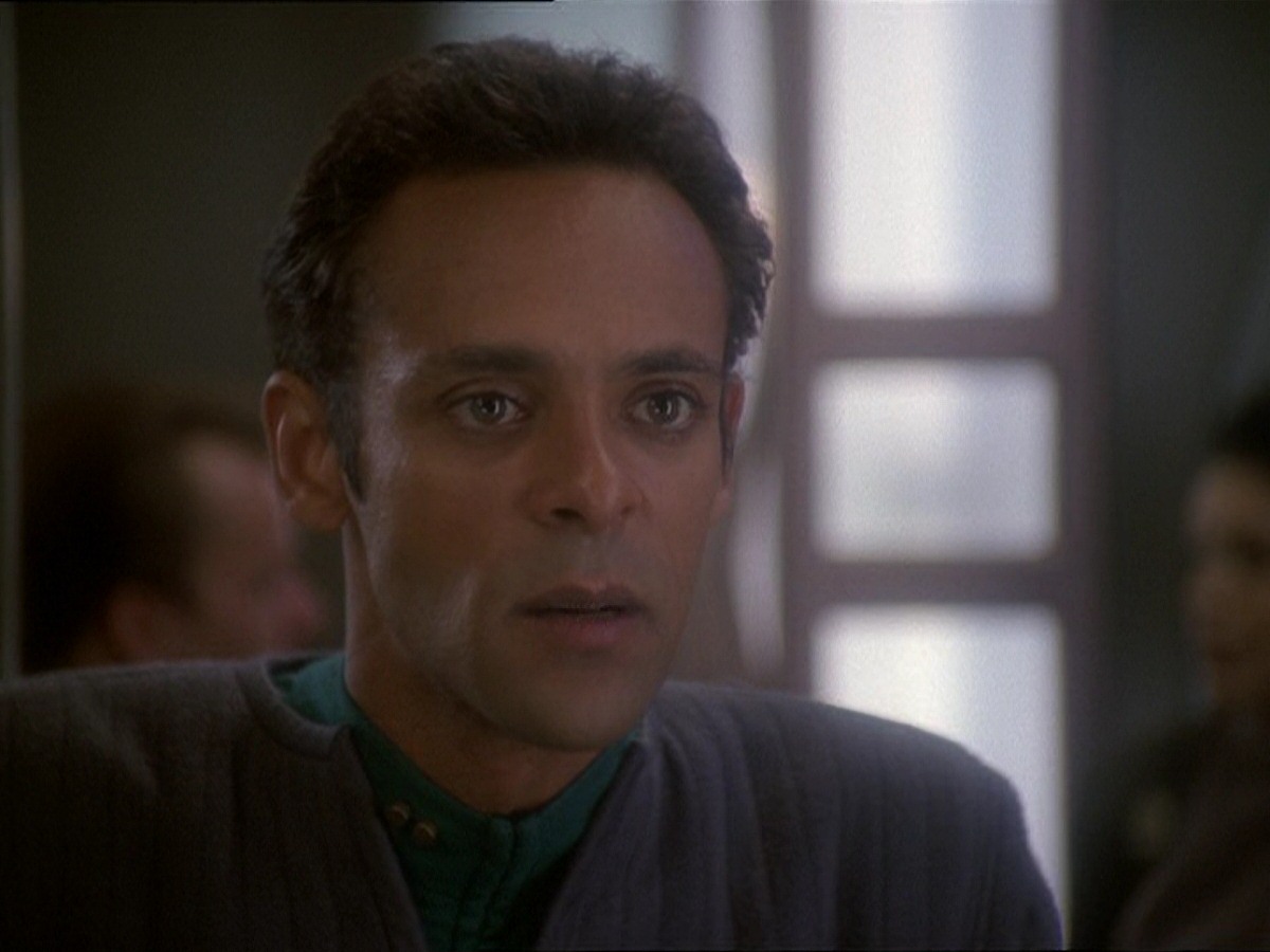 extant_StarTrek_DS9_7x03-Afterimage_2006.jpg