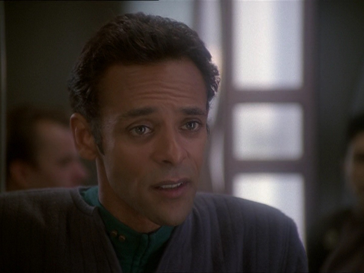 extant_StarTrek_DS9_7x03-Afterimage_2013.jpg