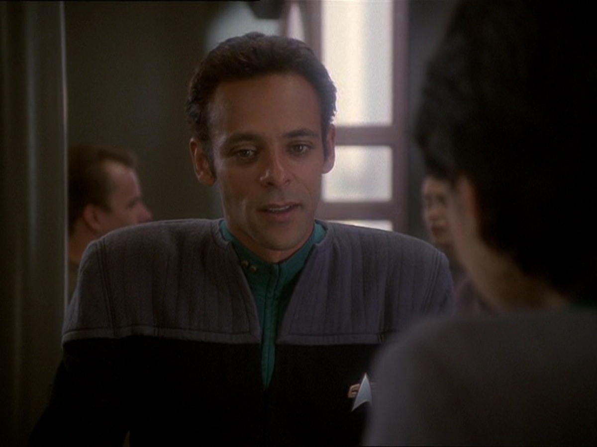 extant_StarTrek_DS9_7x03-Afterimage_2030.jpg
