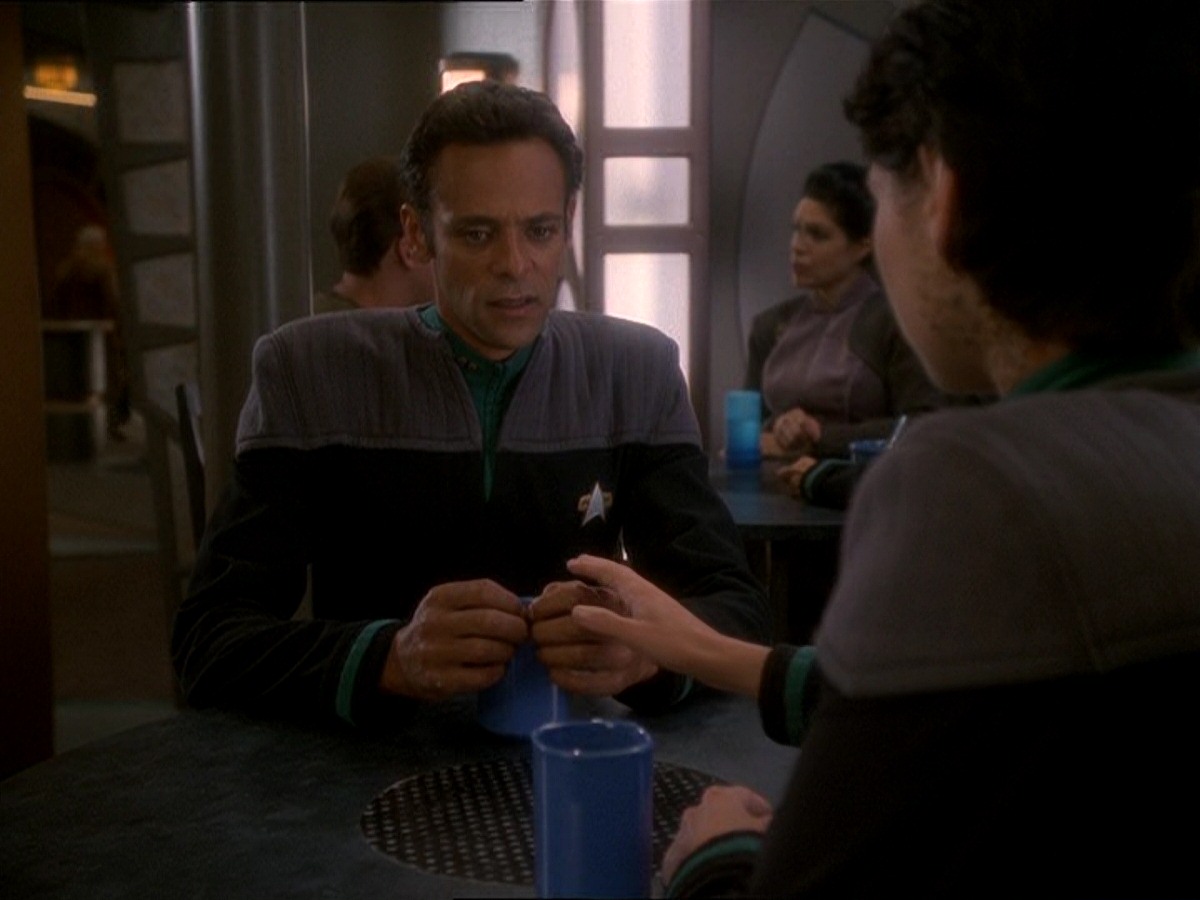 extant_StarTrek_DS9_7x03-Afterimage_2059.jpg
