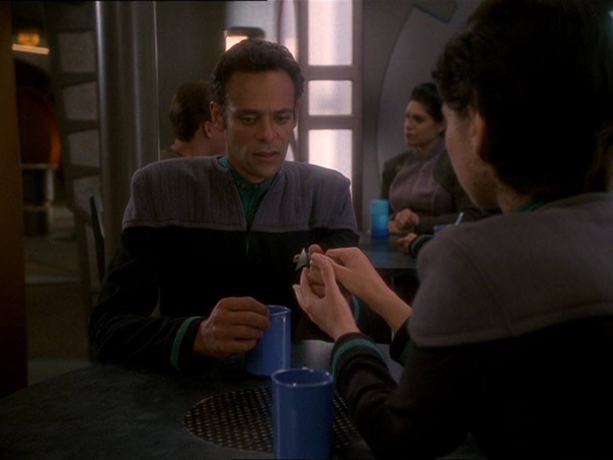 extant_StarTrek_DS9_7x03-Afterimage_2062.jpg