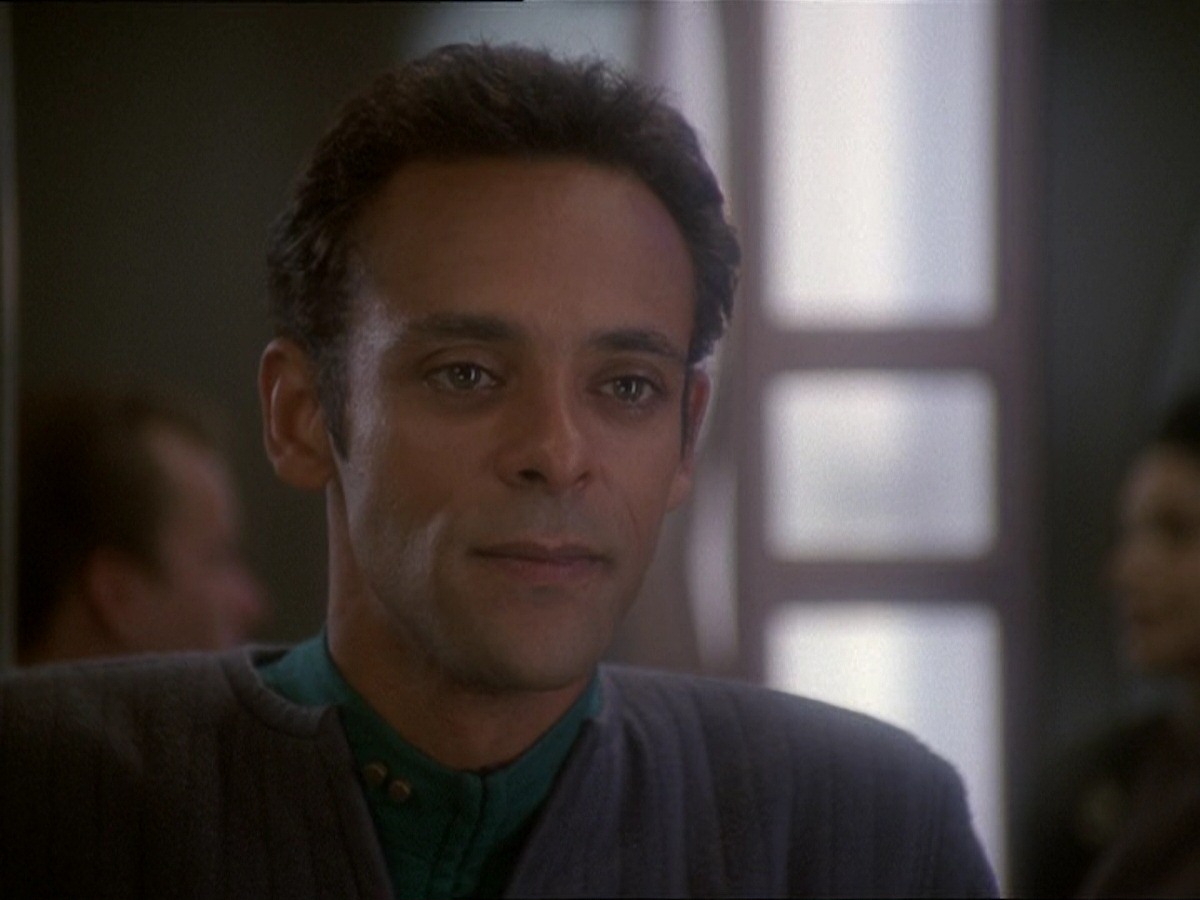 extant_StarTrek_DS9_7x03-Afterimage_2082.jpg