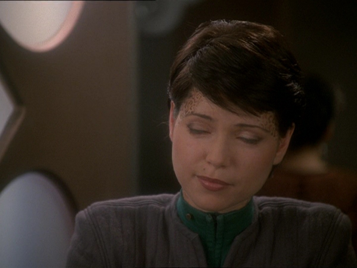 extant_StarTrek_DS9_7x03-Afterimage_2085.jpg