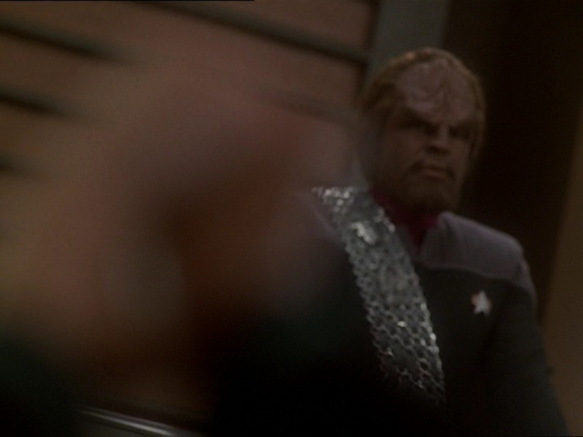 extant_StarTrek_DS9_7x03-Afterimage_2090.jpg