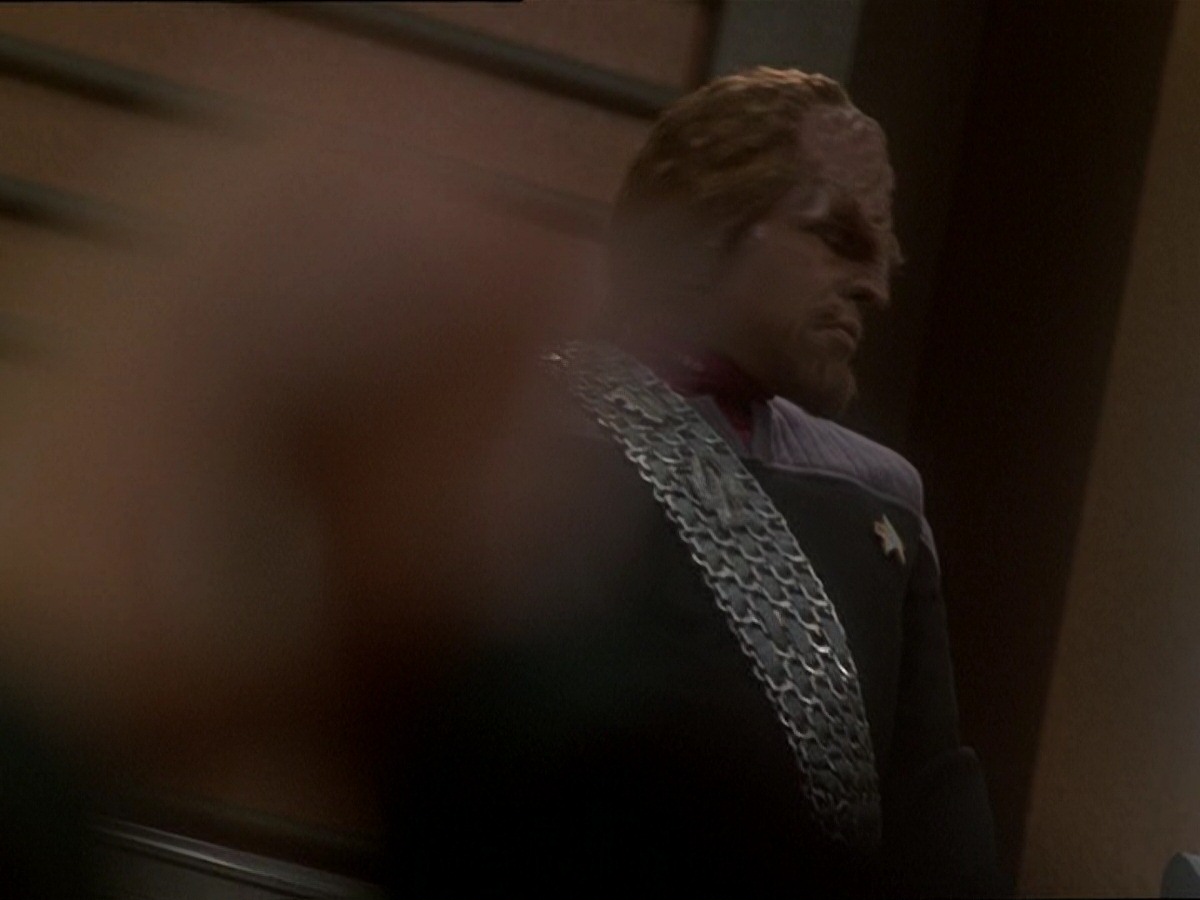extant_StarTrek_DS9_7x03-Afterimage_2094.jpg