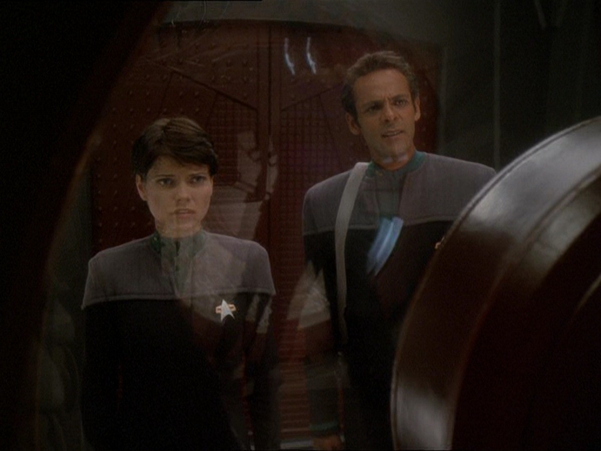 extant_StarTrek_DS9_7x03-Afterimage_2120.jpg