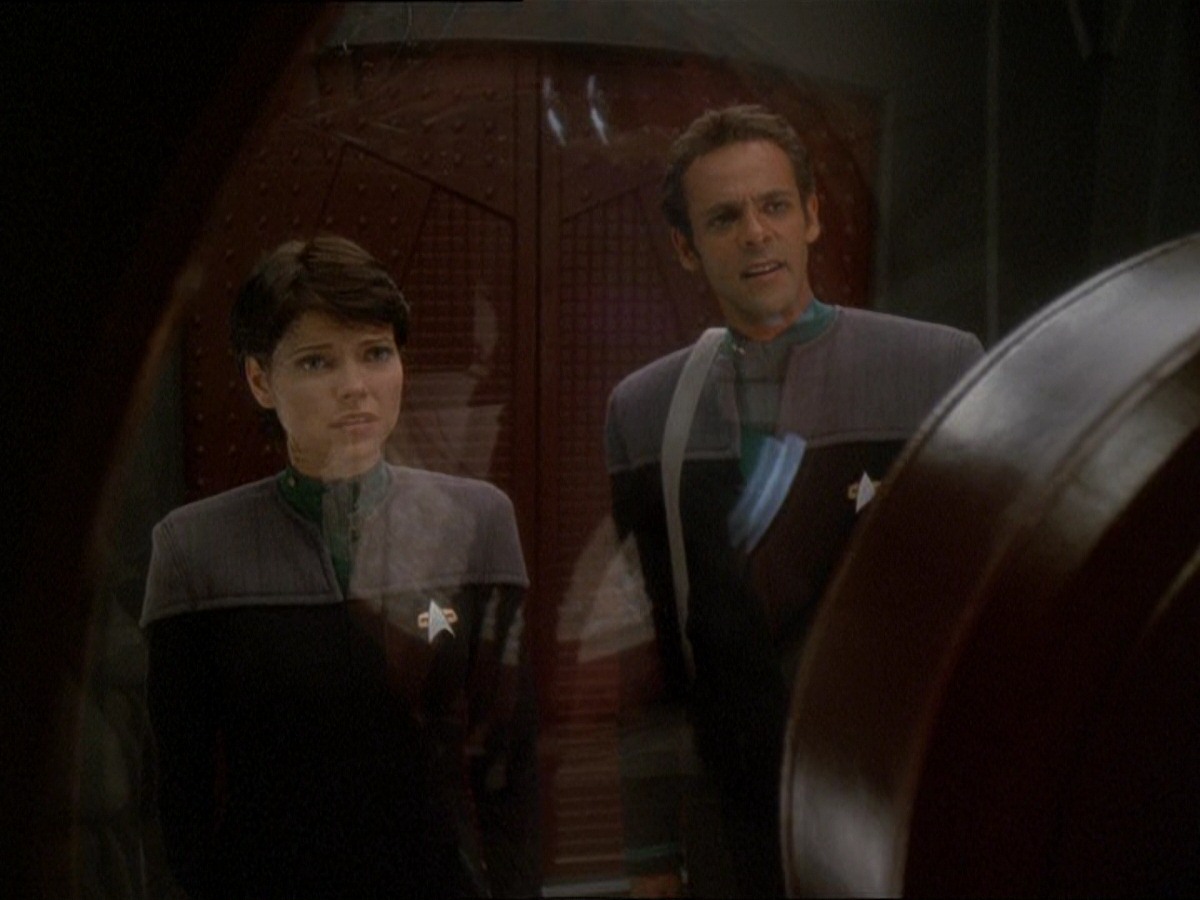 extant_StarTrek_DS9_7x03-Afterimage_2122.jpg
