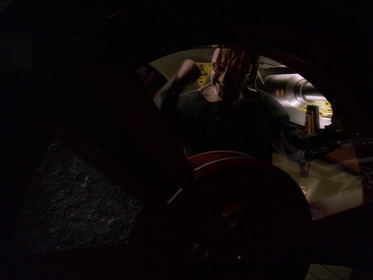 extant_StarTrek_DS9_7x03-Afterimage_2140.jpg