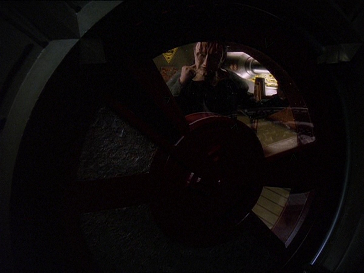 extant_StarTrek_DS9_7x03-Afterimage_2144.jpg