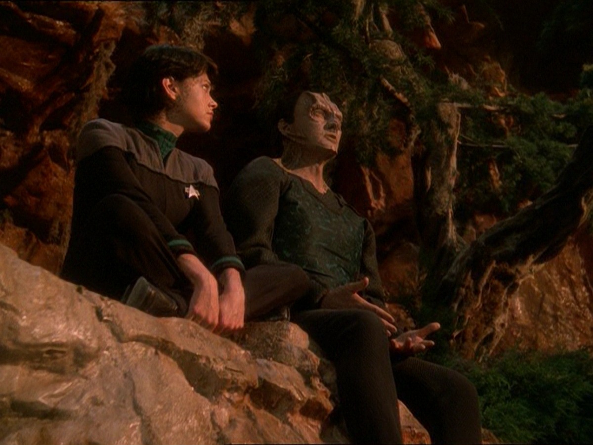 extant_StarTrek_DS9_7x03-Afterimage_2197.jpg