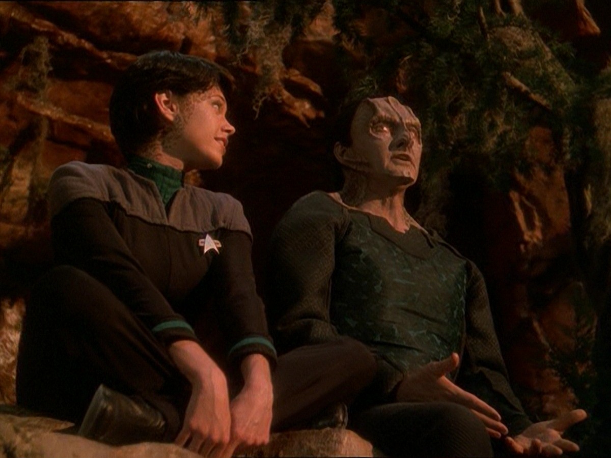 extant_StarTrek_DS9_7x03-Afterimage_2204.jpg