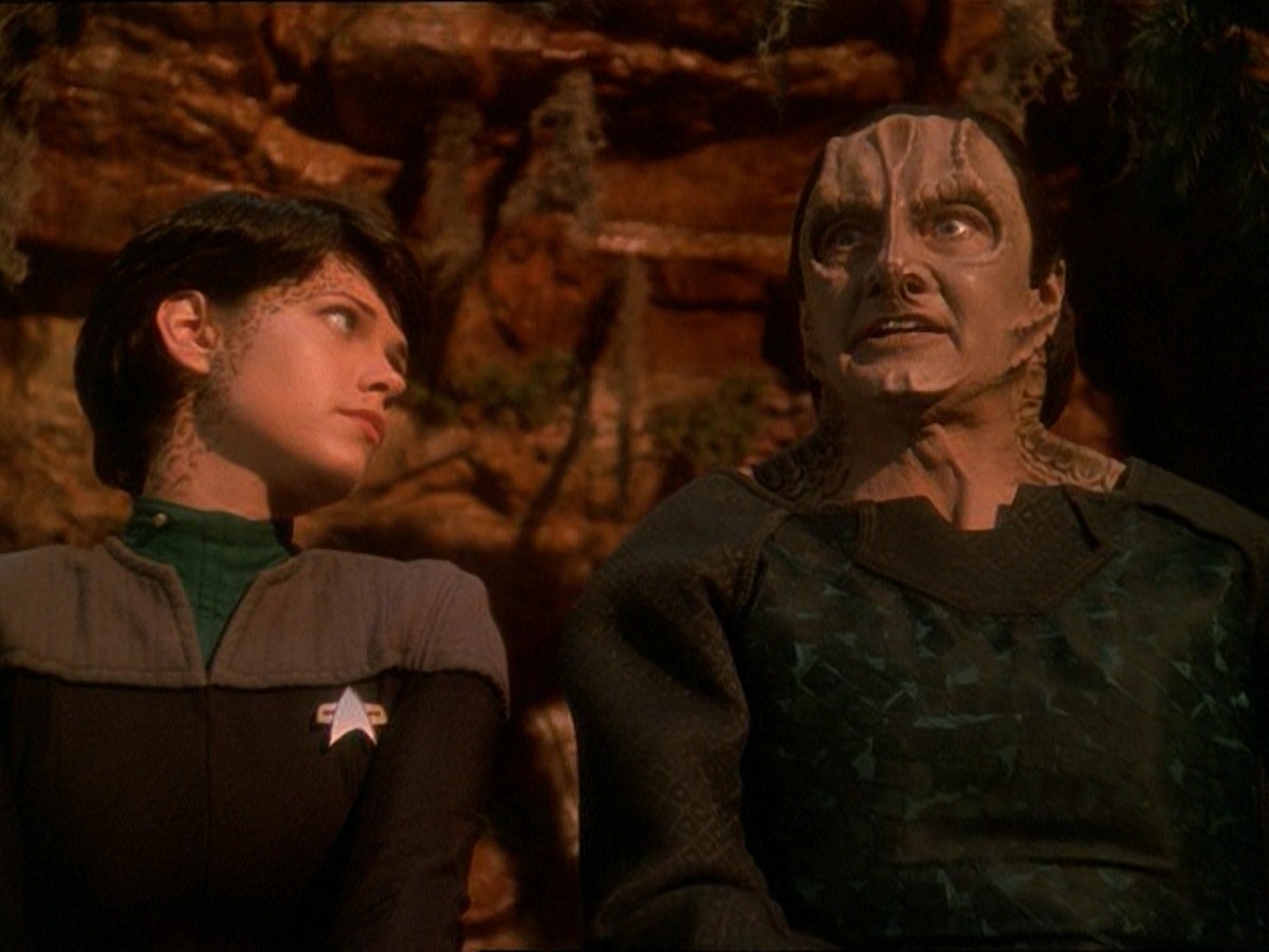 extant_StarTrek_DS9_7x03-Afterimage_2237.jpg