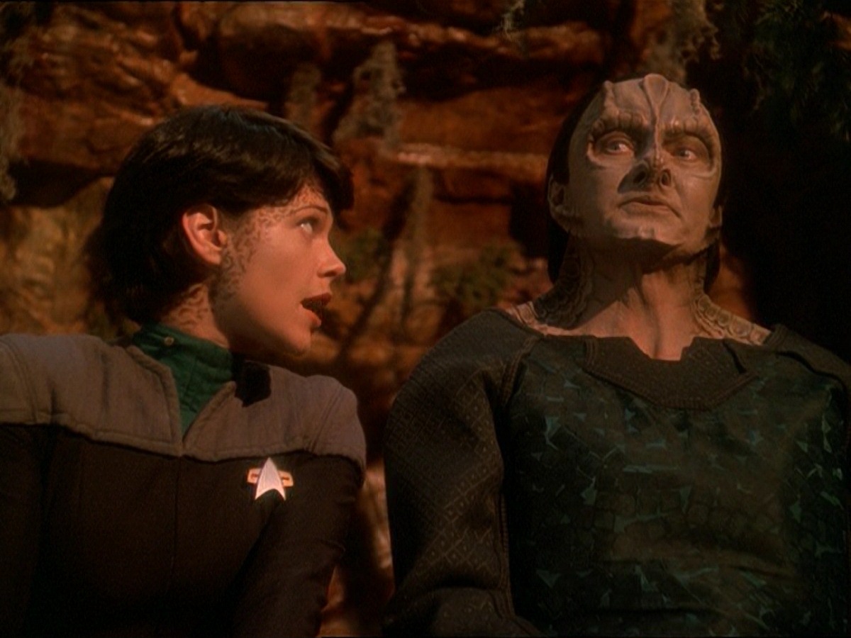 extant_StarTrek_DS9_7x03-Afterimage_2253.jpg