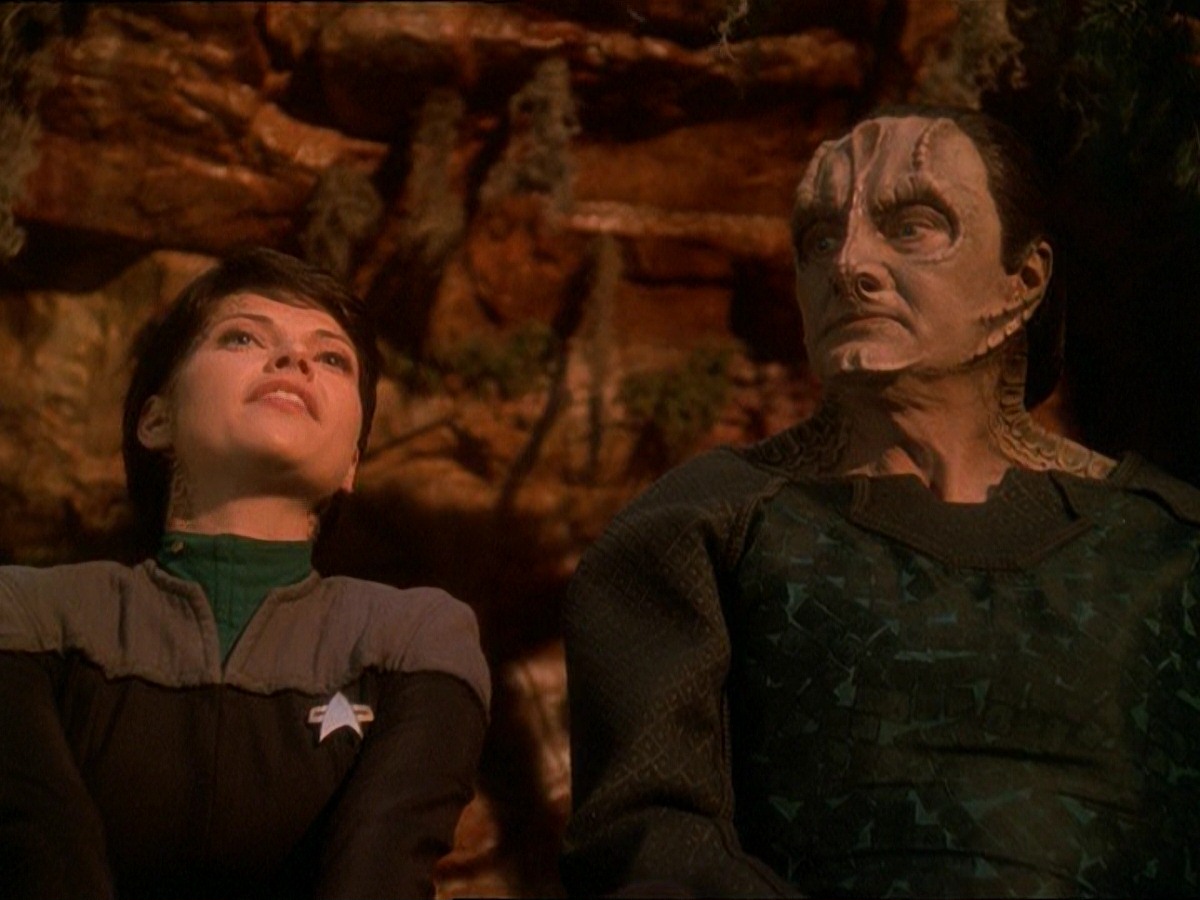 extant_StarTrek_DS9_7x03-Afterimage_2269.jpg