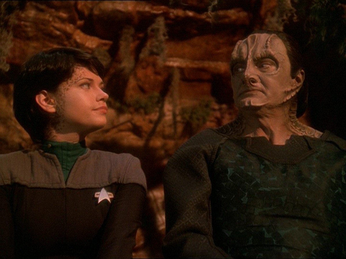 extant_StarTrek_DS9_7x03-Afterimage_2271.jpg