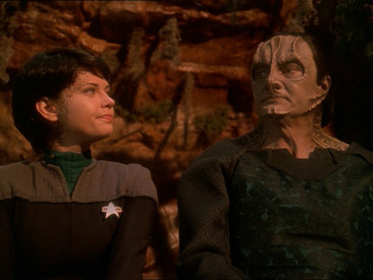 extant_StarTrek_DS9_7x03-Afterimage_2273.jpg