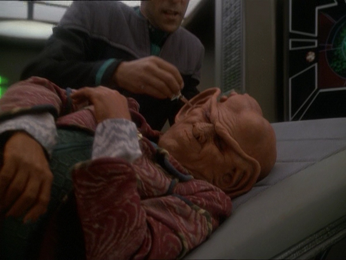 extant_StarTrek_DS9_7x03-Afterimage_2313.jpg