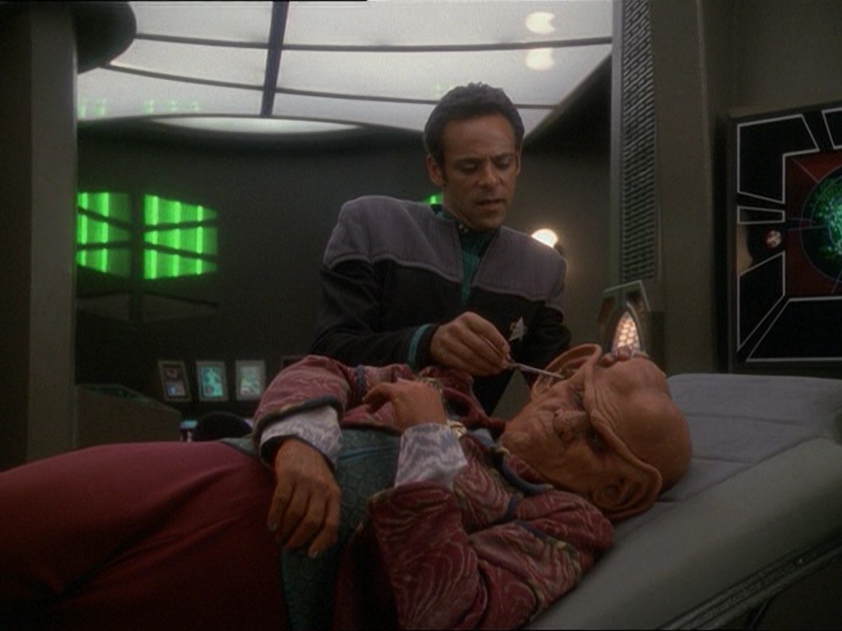extant_StarTrek_DS9_7x03-Afterimage_2317.jpg