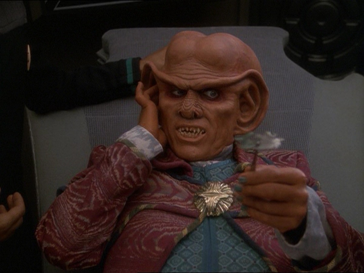 extant_StarTrek_DS9_7x03-Afterimage_2329.jpg