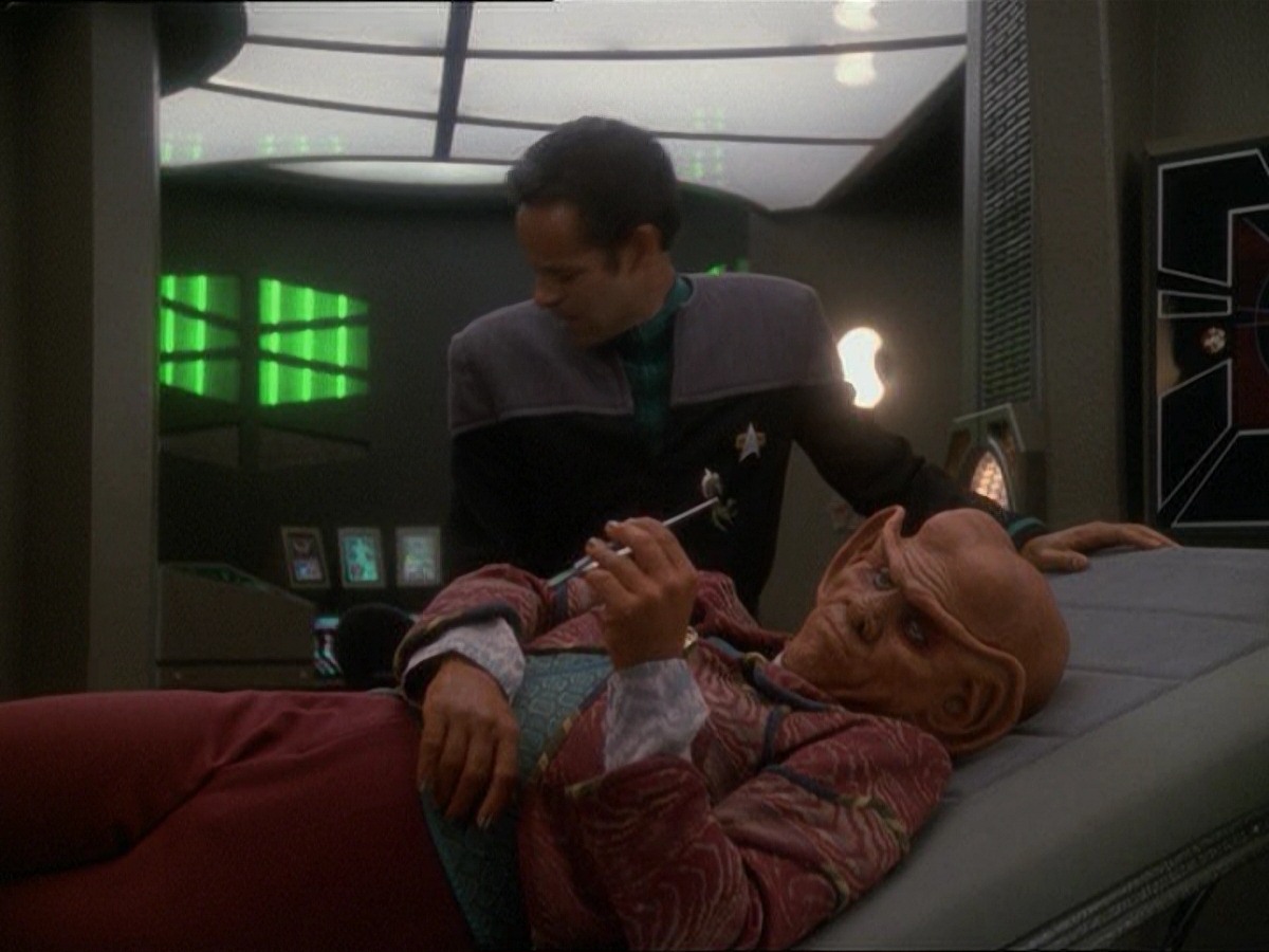 extant_StarTrek_DS9_7x03-Afterimage_2337.jpg