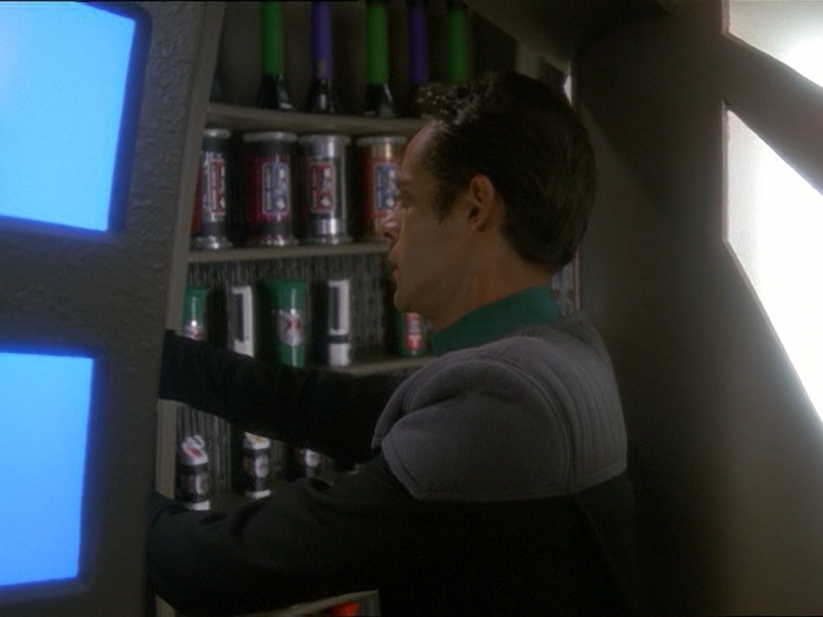 extant_StarTrek_DS9_7x03-Afterimage_2348.jpg