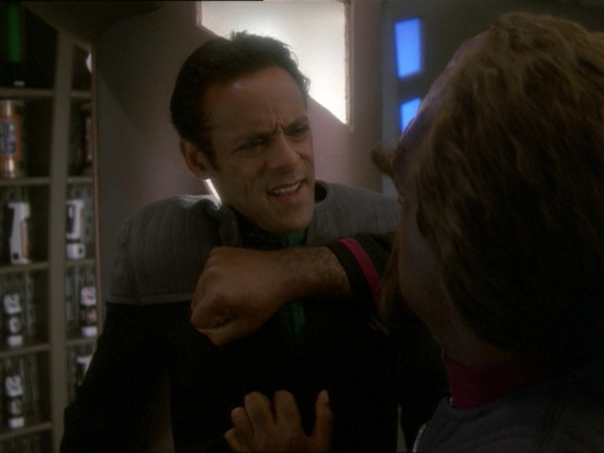 extant_StarTrek_DS9_7x03-Afterimage_2371.jpg