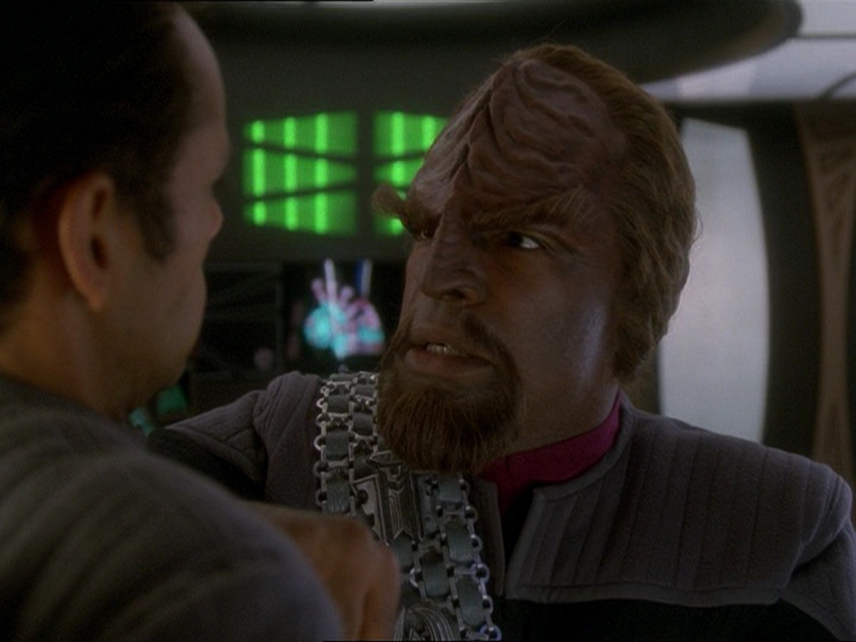 extant_StarTrek_DS9_7x03-Afterimage_2380.jpg