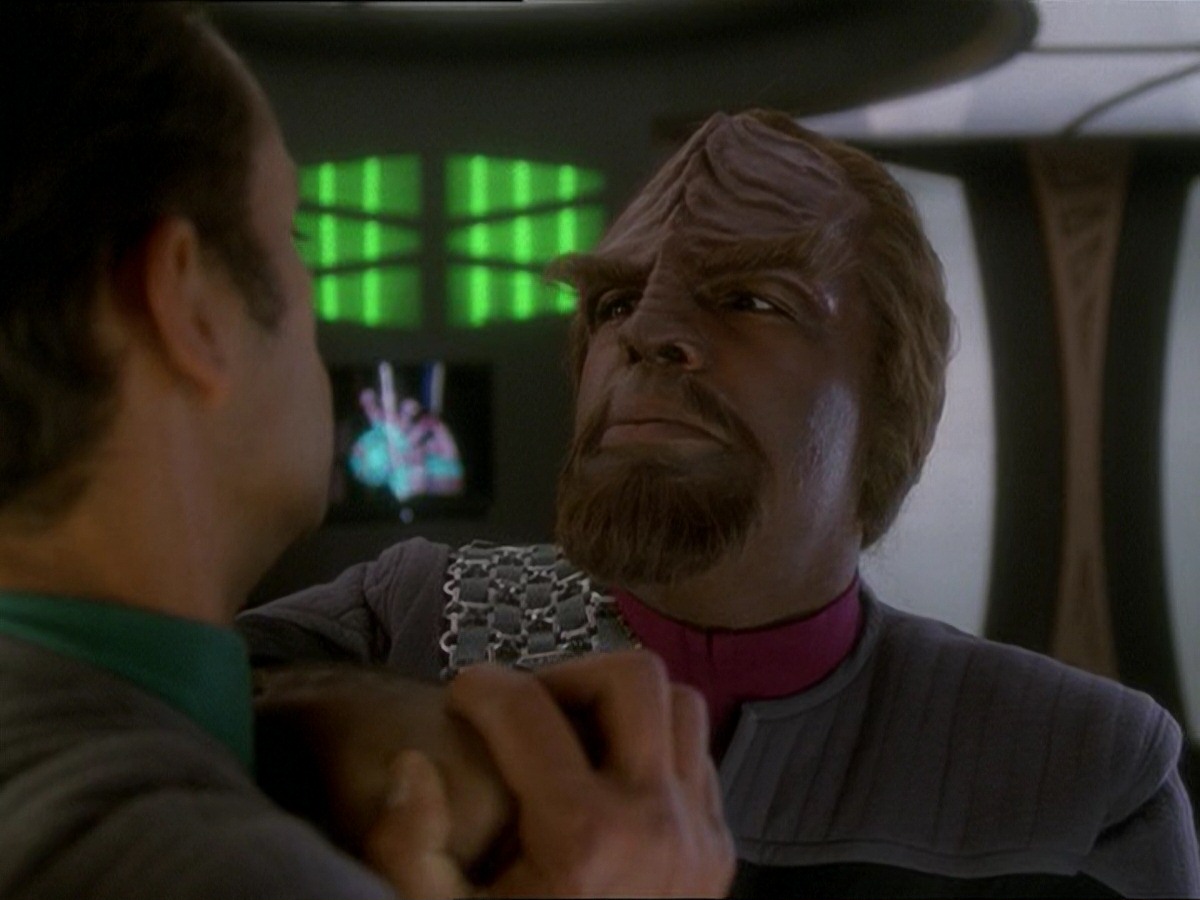 extant_StarTrek_DS9_7x03-Afterimage_2384.jpg